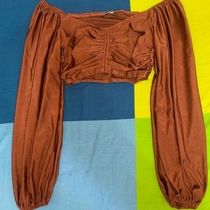 Sleeve ruched crop top